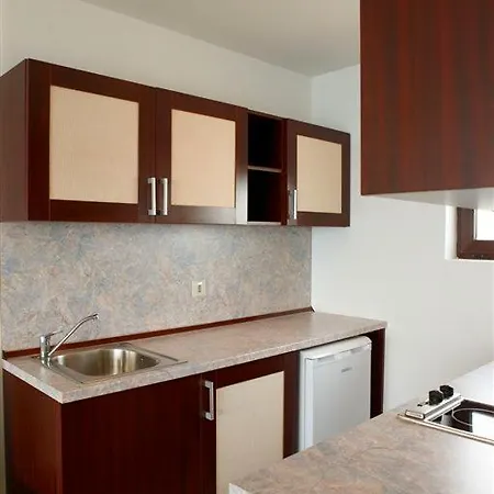 Aparthotel Ofir 3*