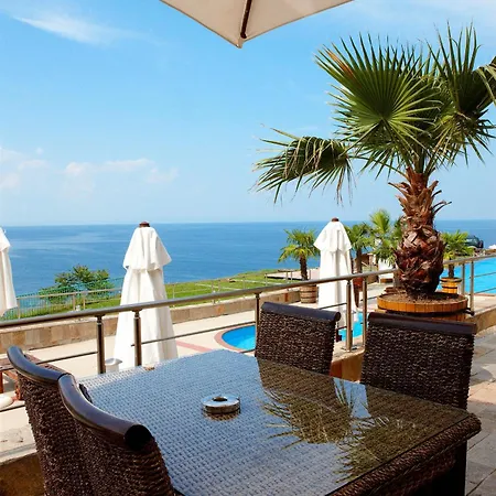 Aparthotel Ofir 3*